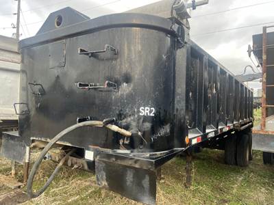 Hilbilt 26 ft End Dump Trailer - Tandem Axle, Steel, Center Point