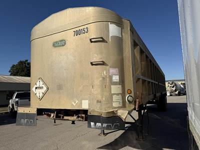 Travis 39 ft End Dump Trailer - Tandem Axle, Aluminum, Center Point