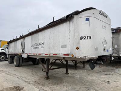 Travis 40 ft End Dump Trailer - Tandem Axle, Aluminum, Air Ride