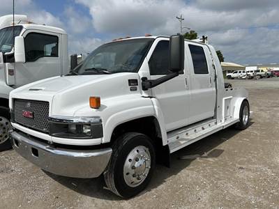 GMC TopKick C4500 Single Axle Expeditor / Hot Shot Truck - Duramax, 305HP, Automatic