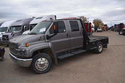GMC TopKick C5500 Single Axle Expeditor / Hot Shot Truck - Chevrolet, 305HP, Automatic