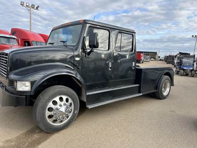 International 4900 Single Axle Expeditor / Hot Shot Truck - DT466, 250HP, Automatic