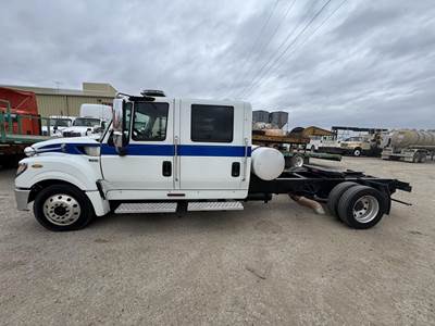 International TerraStar Single Axle Expeditor / Hot Shot Truck - 260HP, Automatic
