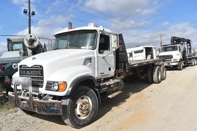 Mack Granite CV713 Tandem Axle 20 ft Flatbed Dump Truck - 370HP, 9 Speed Manual