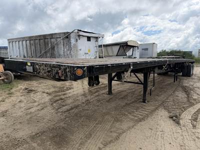 Great Dane 48ft Steel Flatbed Trailer - Air Ride, Sliding Axle