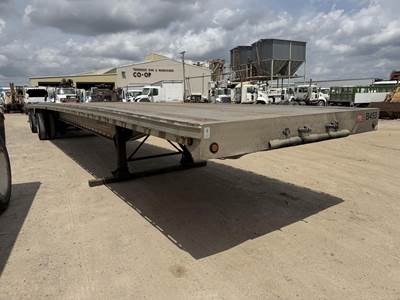Kruz 53x102 Aluminum Flatbed Trailer - Air Ride, Spread Axle