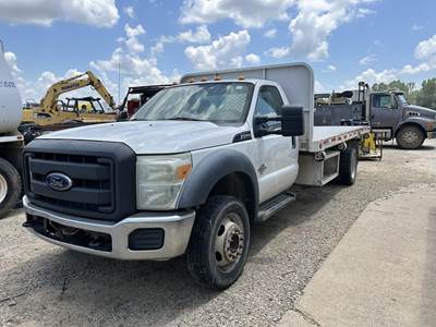 Ford F-550 16 ft Flatbed Truck - Automatic