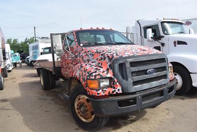 Ford F-750 16 ft Flatbed Truck - 230HP, Automatic