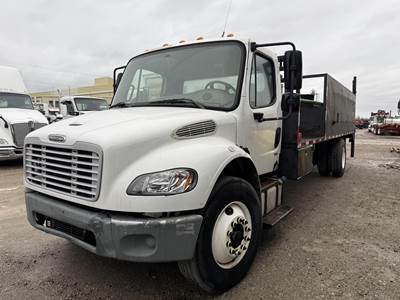 Freightliner M2 106 24 ft Flatbed Truck - 260HP, Automatic, Liftgate