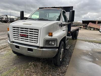 GMC TopKick C7500 24 ft Flatbed Truck - 225HP, 6 Speed Manual