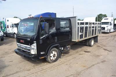 GMC W4500 Flatbed Truck - Automatic