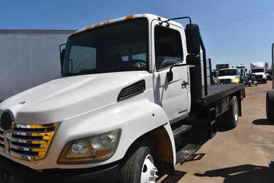 Hino 268 16 ft Flatbed Truck - 220HP, Automatic