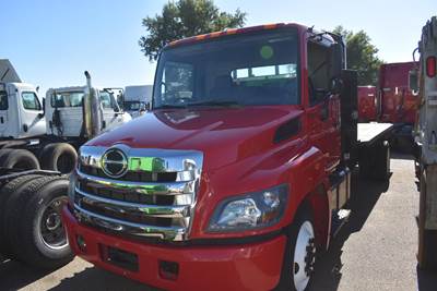Hino 268 20 ft Flatbed Truck - 220HP, Automatic