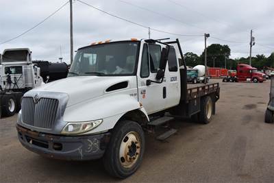 International DuraStar 4300 12 ft Flatbed Truck - 220HP, 6 Speed Manual