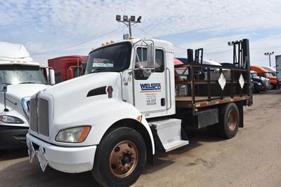 Kenworth T270 Flatbed Truck - 260HP, Automatic, Liftgate