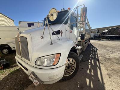 Kenworth T370 25 ft Flatbed Truck - 325HP, Automatic, Liftgate