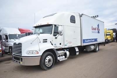Mack Pinnacle CXU612 22 ft Flatbed Truck - 405HP, 12 Speed M Drive Amt