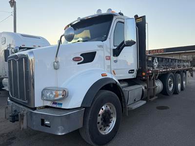 Peterbilt 567 Tri Axle 28 ft Flatbed Truck - 455HP, 10 Speed Manual, Liftgate