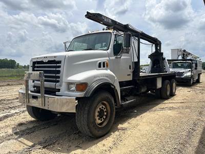 Sterling L9500 Tandem Axle 18 ft Flatbed Truck - 370HP, 8Ll Manual