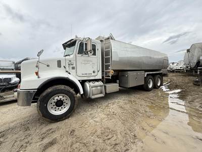 Peterbilt 330 Tandem Axle Fuel & Lube Truck - Cummins, 315HP, 10 Speed Manual