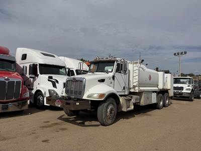Peterbilt 340 Tandem Axle Fuel & Lube Truck - Paccar, 330HP, Automatic