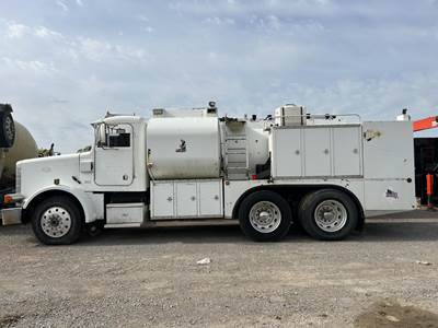 Peterbilt 378 Tandem Axle Fuel & Lube Truck - Caterpillar, 350HP, 10 Speed Manual