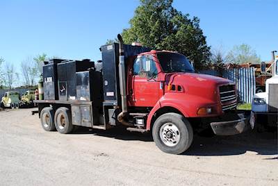 Sterling L8500 Tandem Axle Fuel & Lube Truck - Caterpillar, 300HP, Automatic