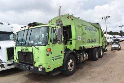 Autocar Xpeditor Tandem Axle Garbage Truck - Cummins, 345HP, Automatic