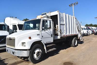 Freightliner FL70 Single Axle Garbage Truck - Caterpillar, 230HP, Automatic
