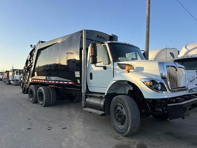 International WorkStar 7400 Tandem Axle Side Load Garbage Truck - MAXXFORCE 9, 300HP, Automatic