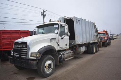 Mack Granite GU713 Tandem Axle Garbage Truck - MP7, 395HP, 6 Speed Automatic