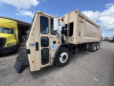 Mack LEU613 Tandem Axle Side Load Garbage Truck - MP7, 365HP, Automatic