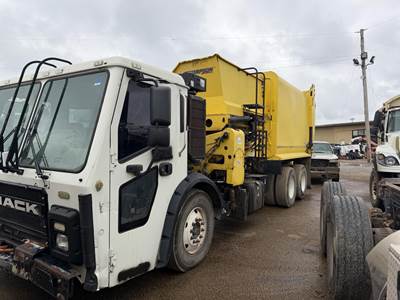 Mack LR613 Tandem Axle Side Load Garbage Truck - MP7, 395HP, Automatic
