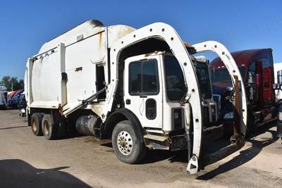 Mack MR688S Tandem Axle Garbage Truck - 350HP, Automatic