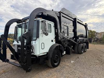 Mack MRU613 Tandem Axle Garbage Truck - MP7, 395HP, Automatic