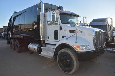 Peterbilt 348 Tandem Axle Garbage Truck - Paccar, 330HP, Automatic