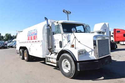 Freightliner FL112 4200 Gallon Gasoline / Fuel Truck - Caterpillar 330HP, 8Ll Manual