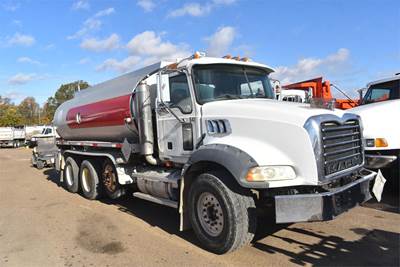 Mack Granite CTP713 4400 Gallon Gasoline / Fuel Truck - MP7 405HP, 9 Speed Manual
