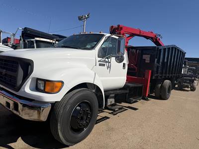 Ford F-750 Grapple Truck - Caterpillar, 250HP, Automatic