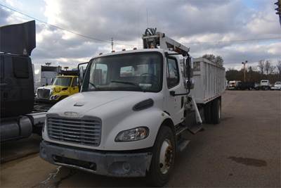 Freightliner M2 106 Grapple Truck - Cummins, 260HP, Automatic