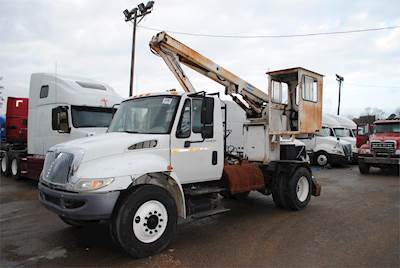 International DuraStar 4300 Grapple Truck - DT-466, 250HP, Automatic