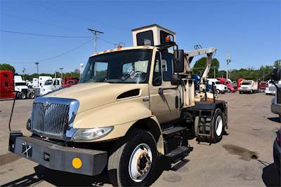International DuraStar 4300 Grapple Truck - MF7, 240HP, Automatic