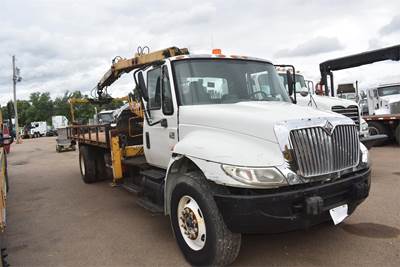 International DuraStar 4300 Grapple Truck - DT466, 220HP, Automatic