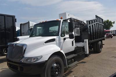 International DuraStar 4300 Grapple Truck - DT466, 250HP, Automatic