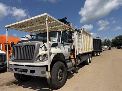 International WorkStar 7500 Tandem Axle Grapple Truck - 330HP, Automatic