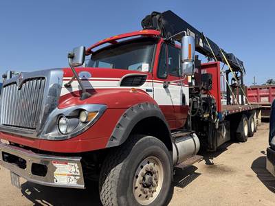 International WorkStar 7600 Tri Axle Grapple Truck - 430HP, 10 Speed Manual