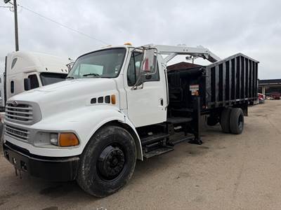 Sterling Acterra 8500 Grapple Truck - Mercedes-Benz, 280HP, Automatic
