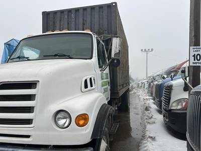 Sterling LT7500 Tandem Axle Grapple Truck - Caterpillar, 300HP, 10 Speed Manual
