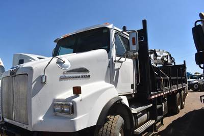 Western Star 4900 Tandem Axle Grapple Truck - Detroit, 450HP, Automatic