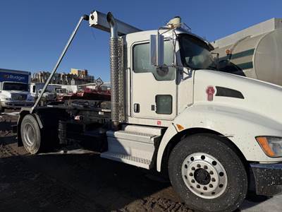 Kenworth T270 Single Axle Hooklift Truck - Paccar, 280HP, Automatic
